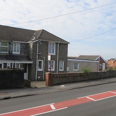 Four Seasons Guest House Pembrey Exterior photo